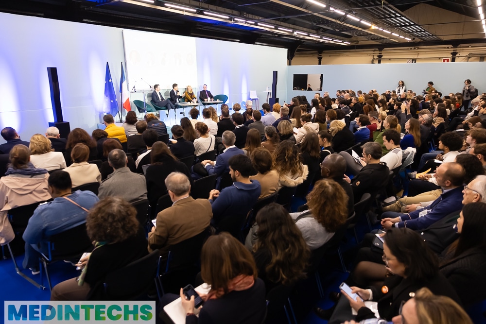 découvrez les dernières tendances et innovations en matière de saisies médicales en 2025, un guide essentiel pour les professionnels de la santé visant à optimiser la collecte et l'analyse des données médicales tout en respectant les normes éthiques et de confidentialité.