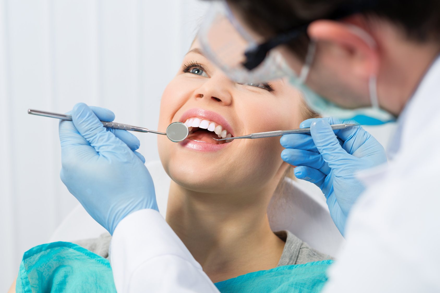 besoin d'une urgence dentaire à lyon 9 ? notre cabinet dentaire vous accueille rapidement pour soulager vos douleurs dentaires avec des soins de qualité. contactez-nous dès maintenant !