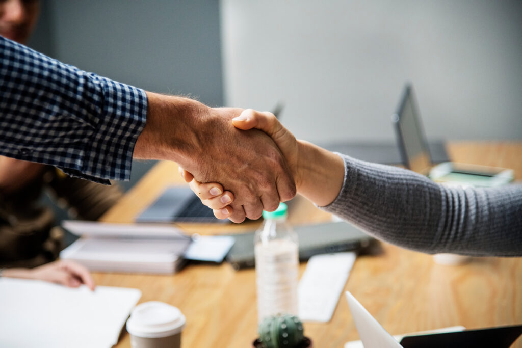 découvrez le prêt relais senior du crédit mutuel en 2025 : une solution flexible pour financer votre nouveau projet immobilier avant la vente de votre bien actuel, adaptée aux besoins des emprunteurs seniors.