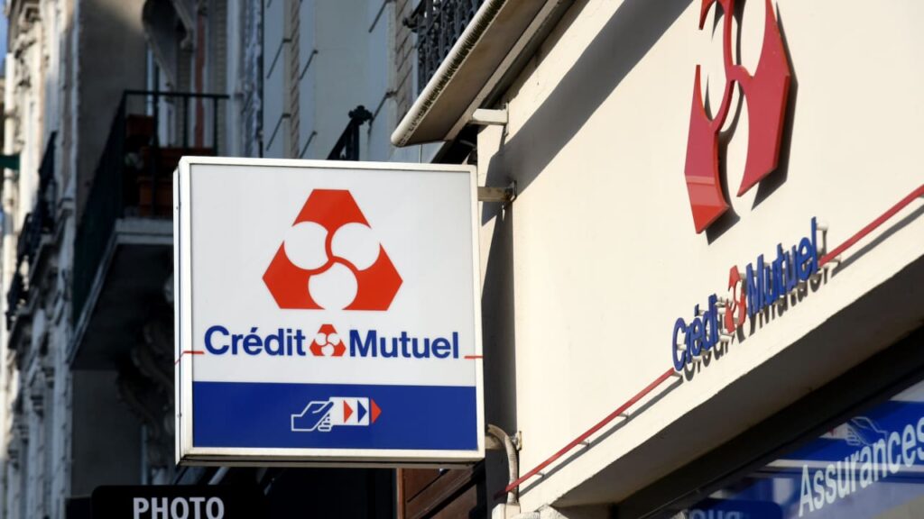 découvrez tout ce qu’il faut savoir sur le virement au crédit mutuel en 2025 : délais, frais, fonctionnement et conseils pour des transactions bancaires simples et sécurisées.